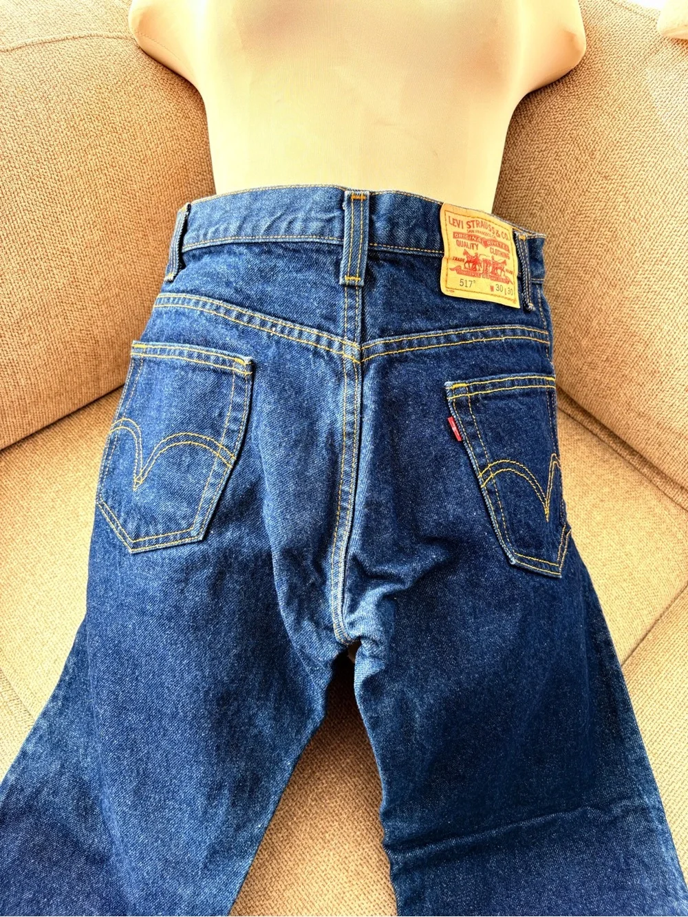 Levi's Slim Straight 517 Men’s Jeans in Dark Blue Denim with Tan Patch